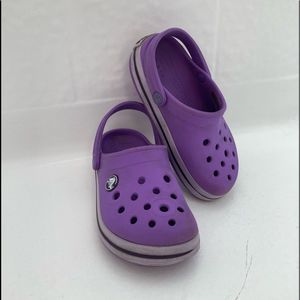 CROCS Crocband Purple Kids Size 10 Clogs; Preloved